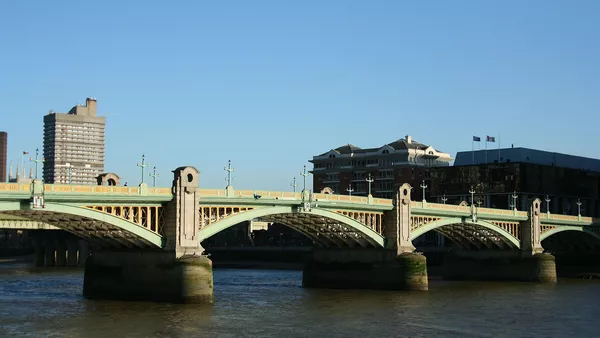 Southwark Bridge, London.