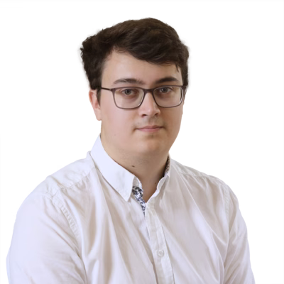 Daniel Johnson, Developer at Pivale Drupal agency - A man with dark hair and glasses.